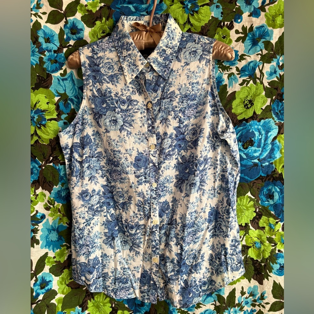 Vintage ralph lauren blue floral blouse